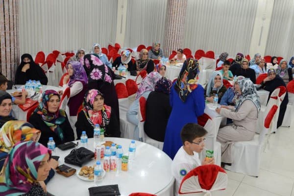 GÜRSU’DA TARIM SEKTÖRÜNDEKİ KADIN ÇALIŞANLARIN SORUNLARI KONUŞULDU fotoğraf 2