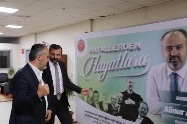 BAŞKAN IŞIK  “GENÇLERİMİZİN HAYALLERİNE GİDEN YOLU AYDINLATMAYA ÇALIŞIYORUZ” fotoğraf 5