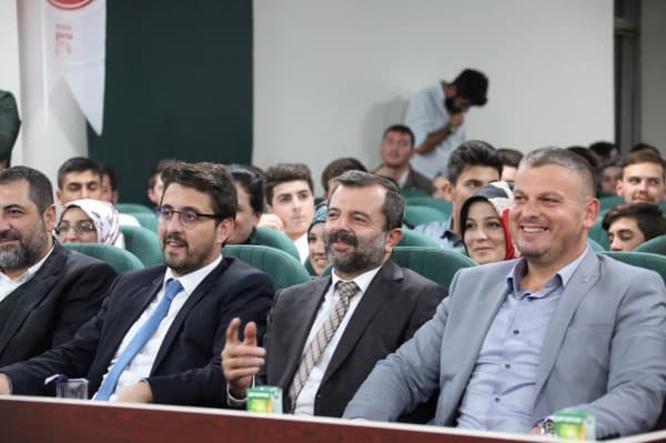 BAŞKAN IŞIK  “GENÇLERİMİZİN HAYALLERİNE GİDEN YOLU AYDINLATMAYA ÇALIŞIYORUZ” fotoğraf 19