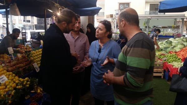 BAŞKAN IŞIK PAZARIN NABZINI TUTTU fotoğraf 3
