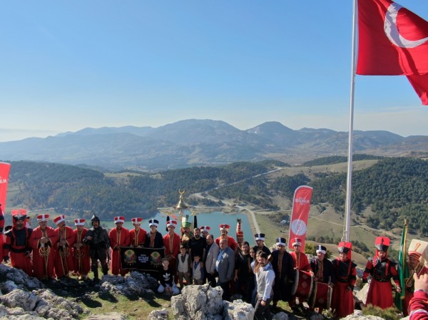 29 EKİM COŞKUSU GÜRSU SEMALARINDA DALGALANDI fotoğraf 15