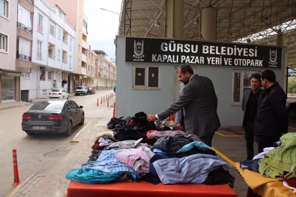 GÜRSU BELEDİYESİ YARDIM KÖPRÜSÜ OLUŞTURUYOR fotoğraf 2
