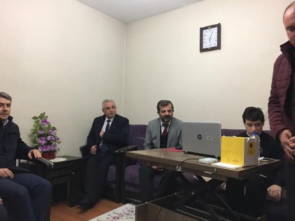 ASIL ENGEL AKIL VE KALPTE OLUŞTURULAN DUVARLARDIR fotoğraf 2