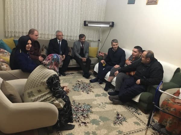 ASIL ENGEL AKIL VE KALPTE OLUŞTURULAN DUVARLARDIR fotoğraf 13