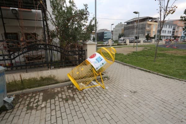 GÜRSU’DA PET ŞİŞE KAFESLERİ OLUŞTURULDU fotoğraf 5