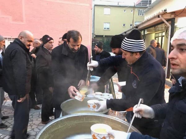 GÜRSULULAR SEHER VAKTİNİN BEREKETİNİ PAYLAŞIYOR fotoğraf 3