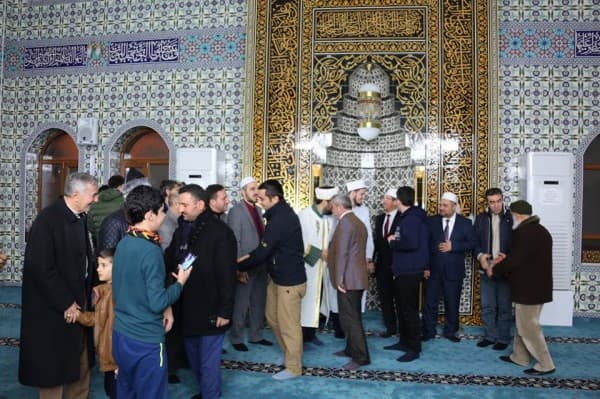 GÜRSULULAR MEKKE’NİN FETHİNİ ANDI fotoğraf 7