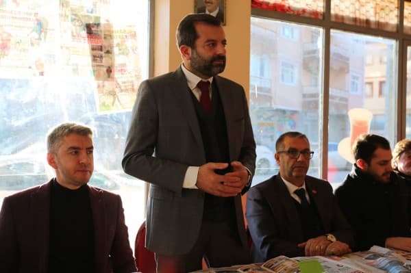 BAŞKAN IŞIK, “SABAH SOHBETLERİMİZLE ESNAFIMIZIN NABZINI TUTUYORUZ” fotoğraf 1