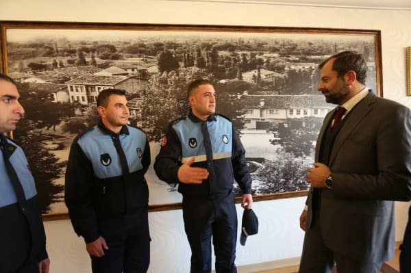 GÜRSULU KAHRAMAN ZABITALAR SAYESİNDE YANGINDA CAN KAYBI YAŞANMADI fotoğraf 2