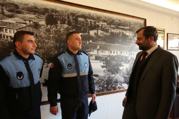 GÜRSULU KAHRAMAN ZABITALAR SAYESİNDE YANGINDA CAN KAYBI YAŞANMADI fotoğraf 3