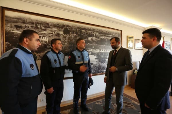 GÜRSULU KAHRAMAN ZABITALAR SAYESİNDE YANGINDA CAN KAYBI YAŞANMADI fotoğraf 4