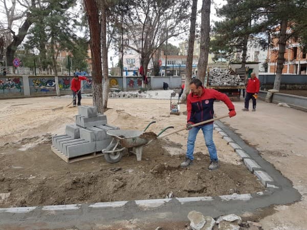 GÜRSU BELEDİYESİ OKULLARA BAKIM YAPIYOR fotoğraf 4