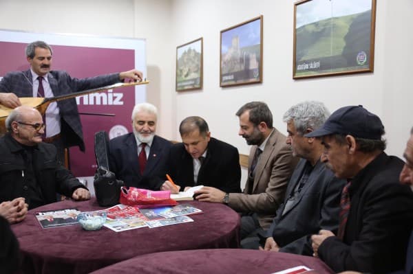 BAŞKAN MUSTAFA IŞIK, “TÜRKÜLERİMİZ, MANEVİ ZENGİNLİKLERİMİZİ YAŞATIR” fotoğraf 7