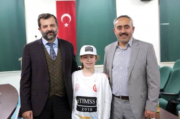 ÖĞRENCİLER OLİMPİYAT COŞKUSUNU BAŞKAN IŞIKLA PAYLAŞTI fotoğraf 6