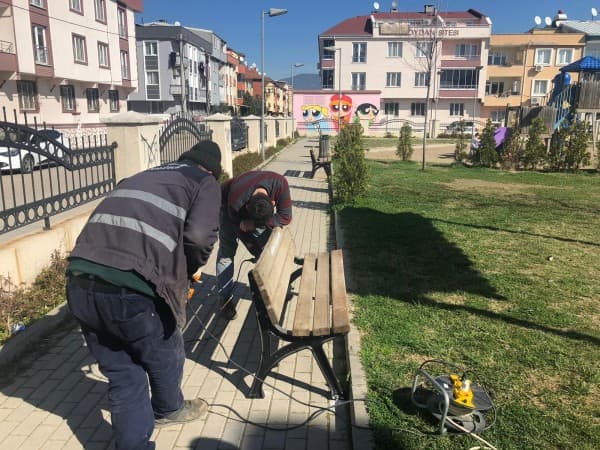 GÜRSU BELEDİYESİ KAMUSAL ALANLARA BAKIM YAPIYOR fotoğraf 9