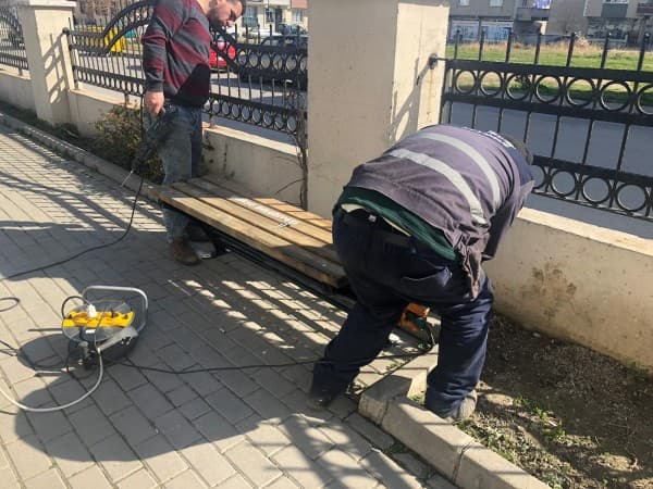 GÜRSU BELEDİYESİ KAMUSAL ALANLARA BAKIM YAPIYOR fotoğraf 10