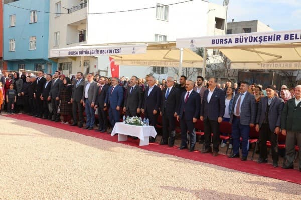 GÜRSU YENİDOĞAN MAHALLESİ KAPALI PAZAR VE OTOPARKI’NIN TEMELİ ATILDI fotoğraf 2
