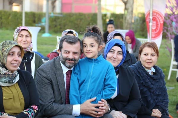 BAŞKAN IŞIK GÜRSULU KADINLARLA BEŞ ÇAYINDA BULUŞTU fotoğraf 2