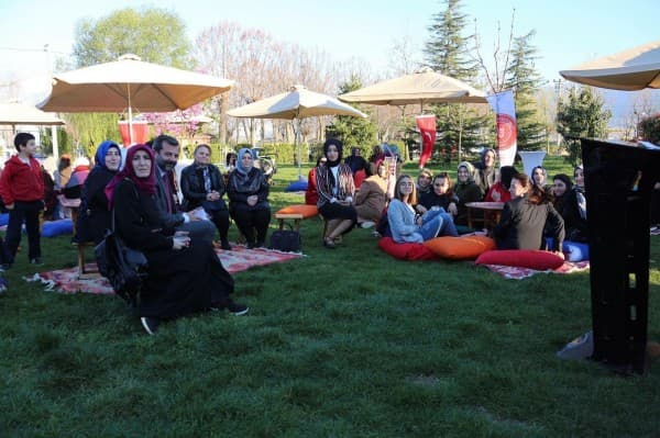 BAŞKAN IŞIK GÜRSULU KADINLARLA BEŞ ÇAYINDA BULUŞTU fotoğraf 8