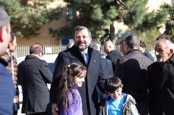 BAŞKAN IŞIK “DOĞADAKİ RENKLİLİK GİBİ KÜLTÜREL ÇEŞİTLİLİĞİMİZİN SİMGESİDİR NEVRUZ” fotoğraf 6
