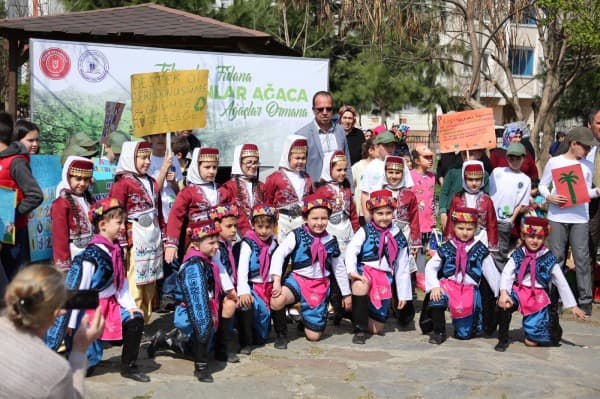 GÜRSULU ÖĞRENCİLER GERİ DÖNÜŞÜMLE DOĞAYI KORUYOR fotoğraf 3