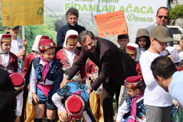GÜRSULU ÖĞRENCİLER GERİ DÖNÜŞÜMLE DOĞAYI KORUYOR fotoğraf 11