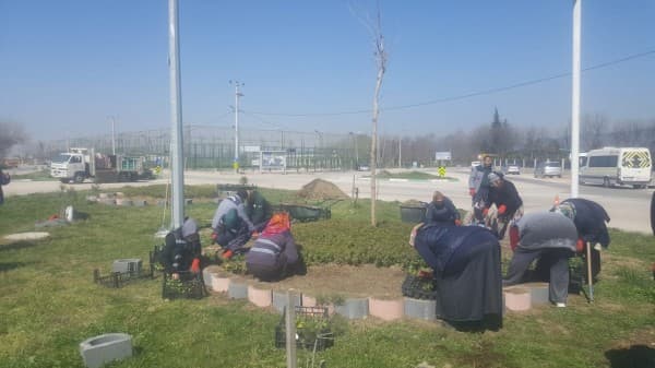 GÜRSU CÜNEYT YILDIZ DEVLET HASTANESİ’NE ÇEVRE DÜZENLEMESİ fotoğraf 7