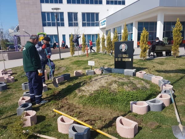 GÜRSU CÜNEYT YILDIZ DEVLET HASTANESİ’NE ÇEVRE DÜZENLEMESİ fotoğraf 14