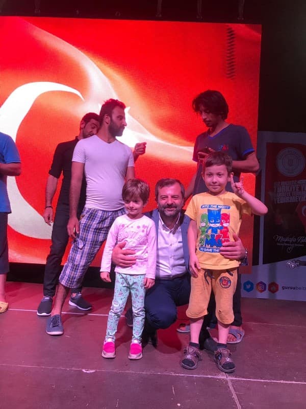 GÜRSULULAR DEMOKRASİ VE MİLLİ BİRLİK İÇİN MEYDANLARDA KENETLENDİ fotoğraf 12