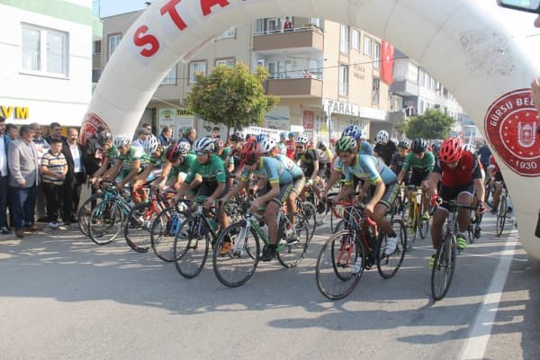 GÜRSU SOKAKLARINDA BİSİKLETÇİLERİN RÜZGARI ESTİ fotoğraf 8