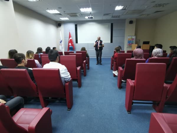 GÜRSULU ÖĞRENCİLERE TEMEL AFET EĞİTİMİ fotoğraf 4