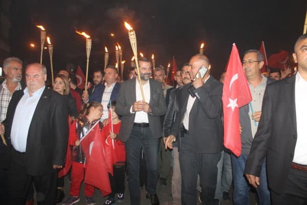 GÜRSU’DA CUMHURİYET’İN COŞKUSU SOKAKLARI AYDINLATTI fotoğraf 4