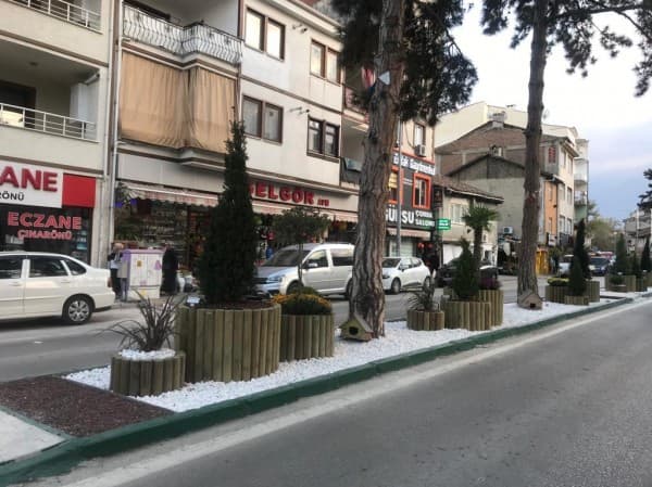 GÜRSU’NUN TARİHİ ATATÜRK CADDESİ IŞILDIYOR fotoğraf 2