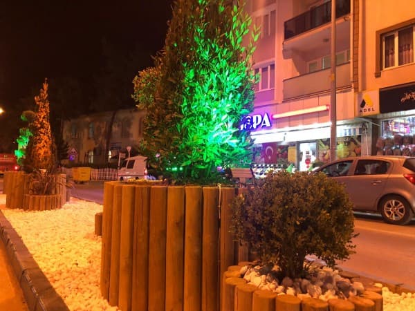 GÜRSU’NUN TARİHİ ATATÜRK CADDESİ IŞILDIYOR fotoğraf 5