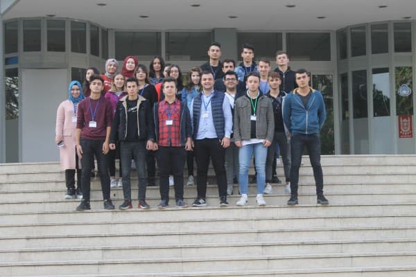 BAŞKAN MUSTAFA IŞIK: “GENÇLERİMİZTERTEMİZ VE KOŞULLANMAMIŞ DUYGU VE DÜŞÜNCELERİYLE GELECEĞİMİZE IŞIK TUTACAKTIR” fotoğraf 2