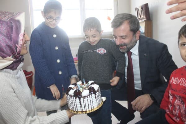 BAŞKAN MUSTAFA IŞIK : “ENGELSİZ HAYALLERLE ENGELLERİ HEP BİRLİKTE AŞACAĞIMIZ GÜZEL YARINLAR DİLİYORUM” fotoğraf 8