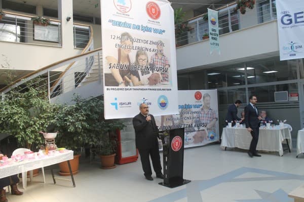 BAŞKAN MUSTAFA IŞIK “ASIL ENGEL AKIL VE KALPTE OLUŞTURULAN DUVARLARDIR” fotoğraf 9