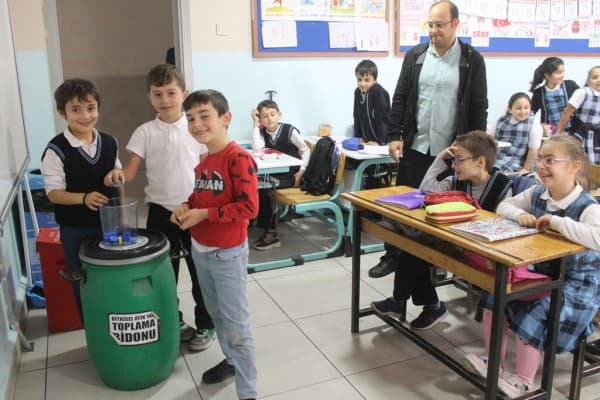 GÜRSULU ÖĞRENCİLERE DOĞANIN DENGESİNİ KORUMA BİLİNCİ AŞILANIYOR fotoğraf 8