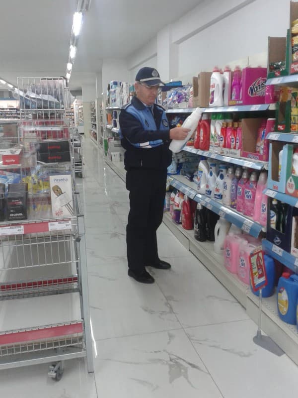 BAŞKAN MUSTAFA IŞIK : “MİLLET OLMA BİLİNÇLERİ VE DUYARLILIKLARI İÇİN ESNAFIMIZLA GURURLUYUZ” fotoğraf 4