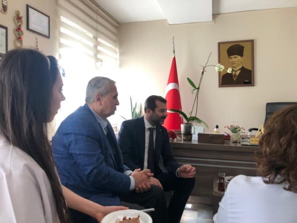 GÜRSU’DA SAĞLIK ÇALIŞANLARINA BAYRAM MORALİ fotoğraf 3