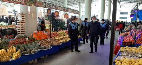 GÜRSULULAR İÇİN KORUNMA TEDBİRLİ PAZAR ALIŞVERİŞİ SAĞLANDI fotoğraf 13