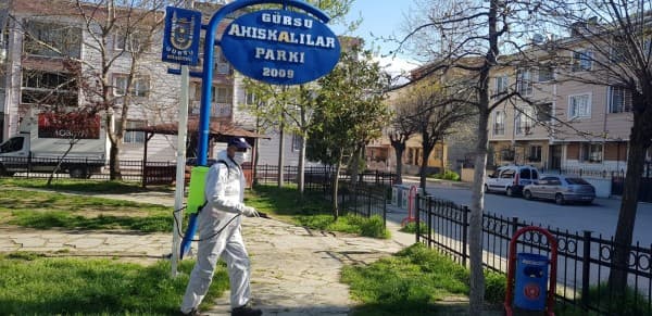 GÜRSU’DA PARKLAR DEZENFEKTE EDİLİYOR fotoğraf 6