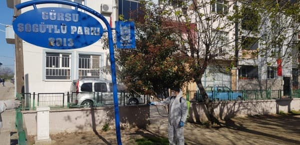 GÜRSU’DA PARKLAR DEZENFEKTE EDİLİYOR fotoğraf 7