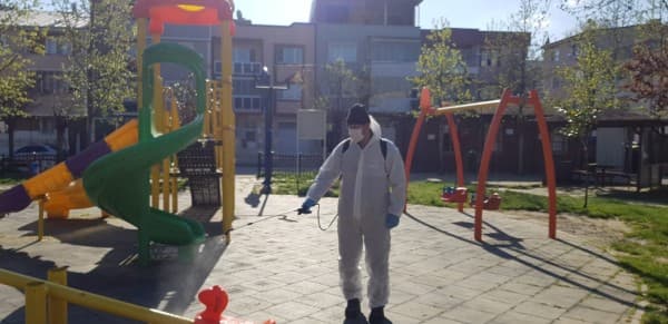 GÜRSU’DA PARKLAR DEZENFEKTE EDİLİYOR fotoğraf 8