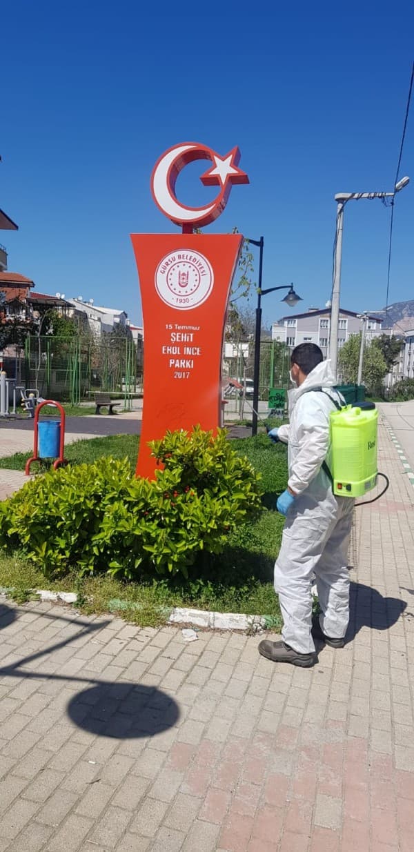 GÜRSU’DA PARKLAR DEZENFEKTE EDİLİYOR fotoğraf 11