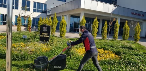 GÜRSU’NUN YEŞİL ALANLARI TAZELENİYOR fotoğraf 1