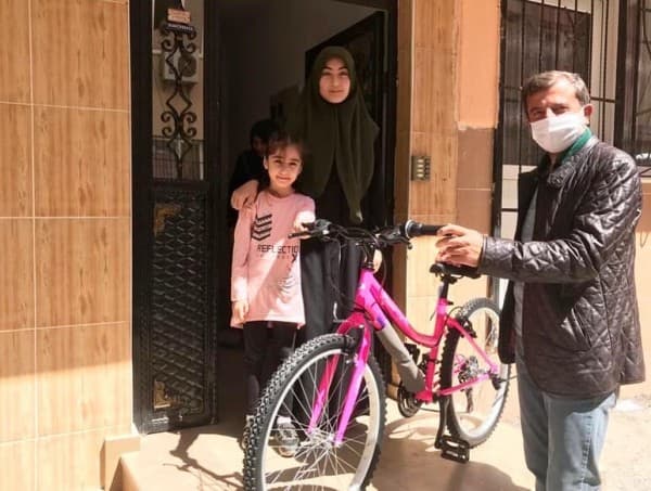 BAŞKAN MUSTAFA IŞIK : “ÇOCUKLARIMIZIN GÖZLERİNDEKİ BAYRAM IŞILTISI HİÇ SÖNMESİN” fotoğraf 2