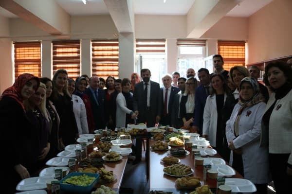 GÜRSU’DA RENKLİ ÖĞRETMENLER GÜNÜ fotoğraf 3