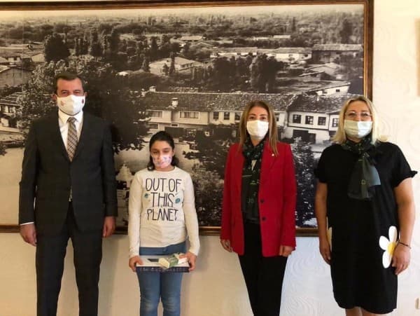 ASKIDA TABLETLER ÖĞRENCİLERE ULAŞIYOR fotoğraf 1