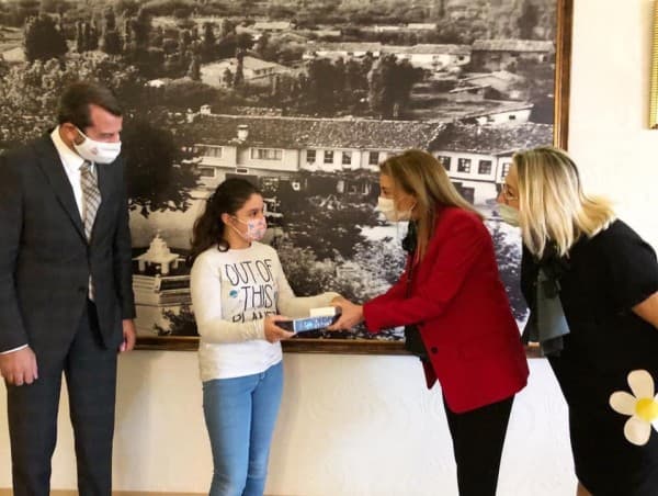 ASKIDA TABLETLER ÖĞRENCİLERE ULAŞIYOR fotoğraf 3